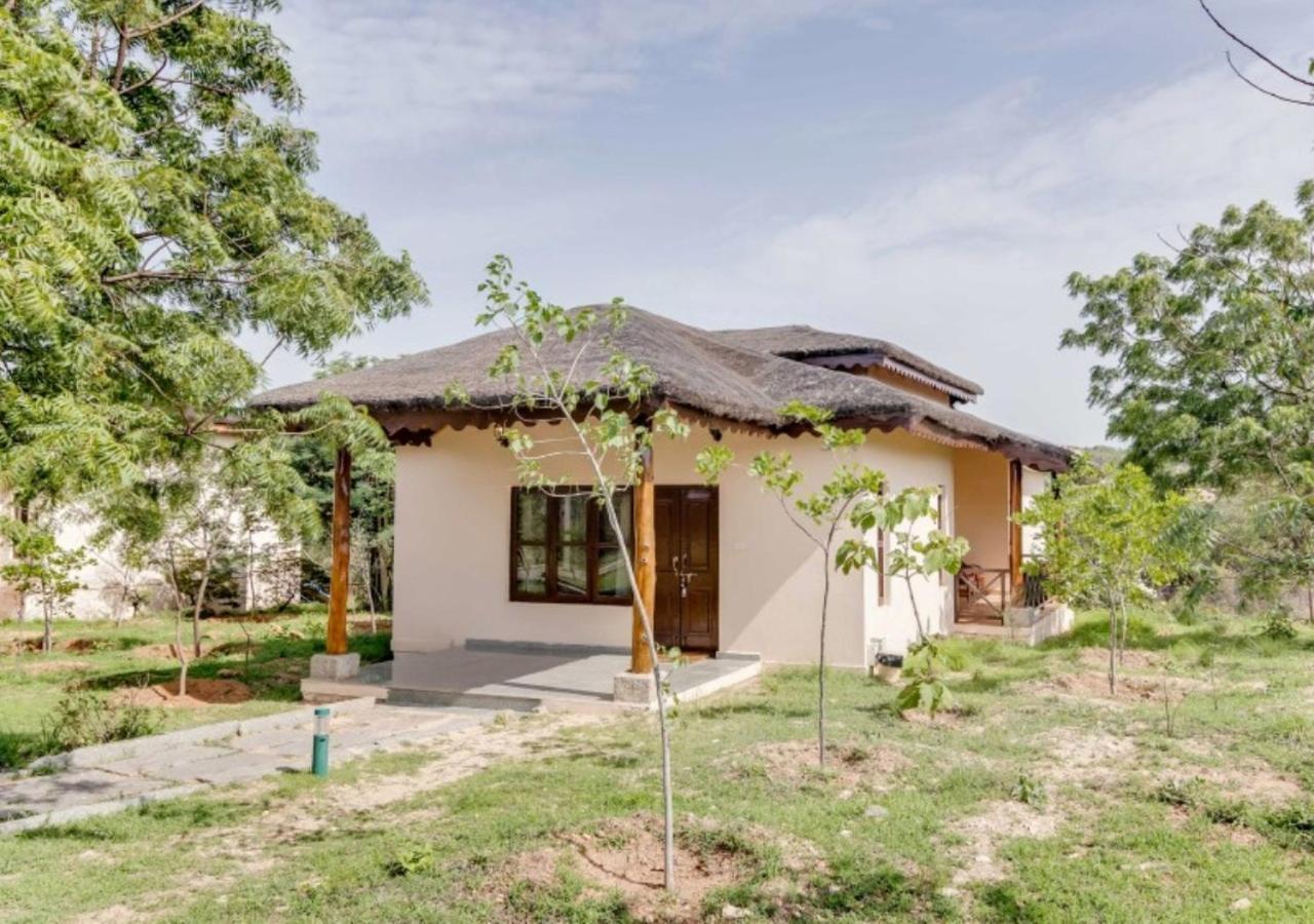 Hampi Heritage & Wilderness Resort-Jungle Lodges Беллари Экстерьер фото